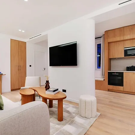 Modern - 2br 6p - Bonne-nouvelle *